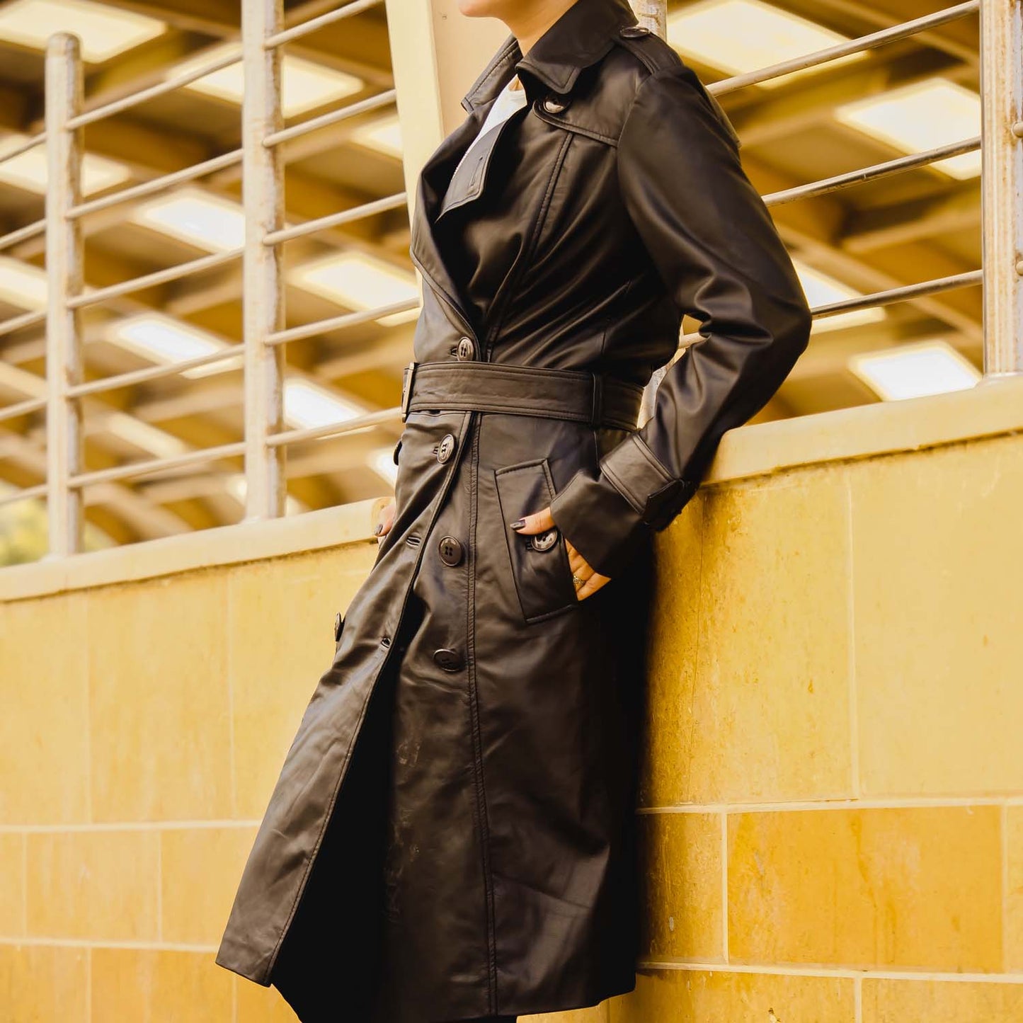 Women 's Double Breasted Black Leather Trench Coat